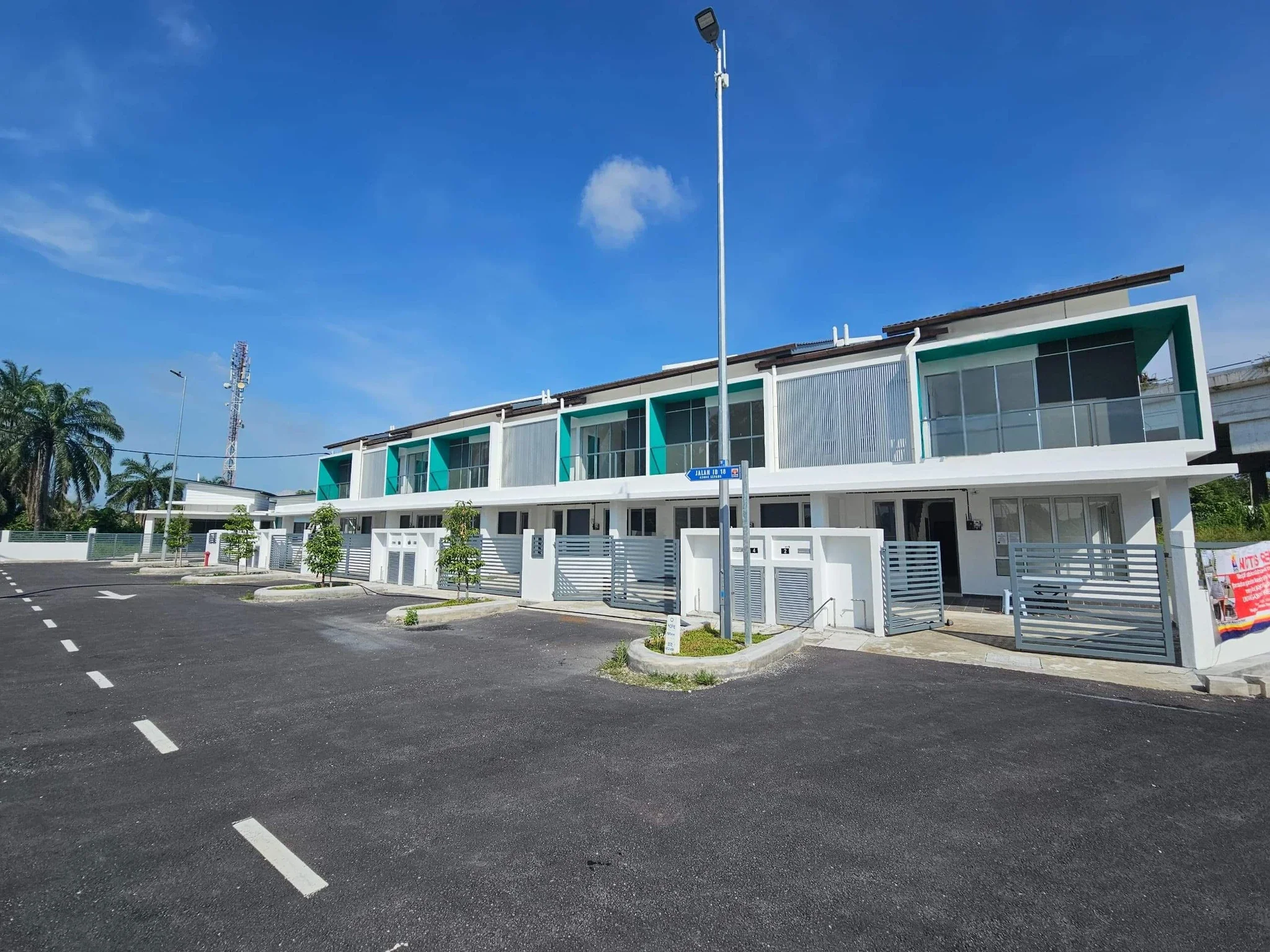 Completed houses at Taman Intan Baiduri, Salak Tinggi