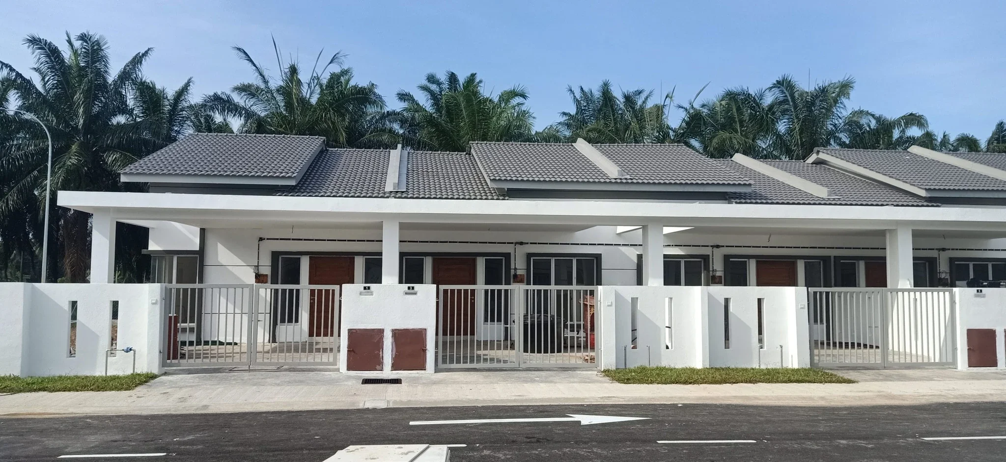 Completed terrace houses at Kampung Sungai Pinang, Pulau Indah